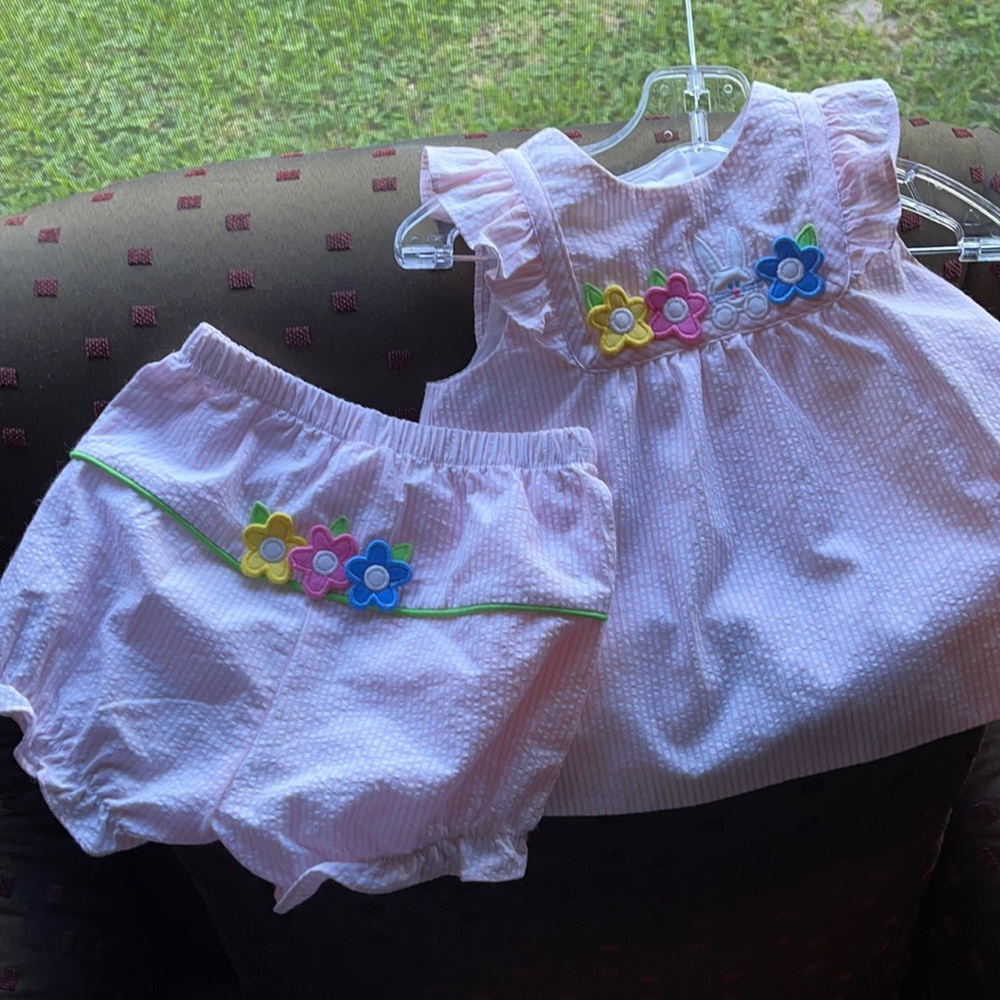 NWT 2-piece seersucker set